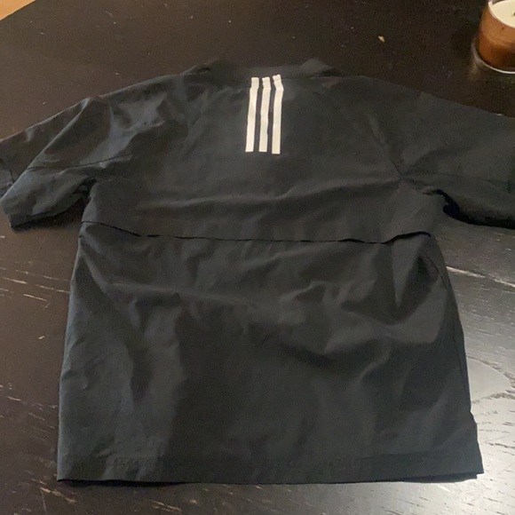 Nike top - Picture 2 of 3